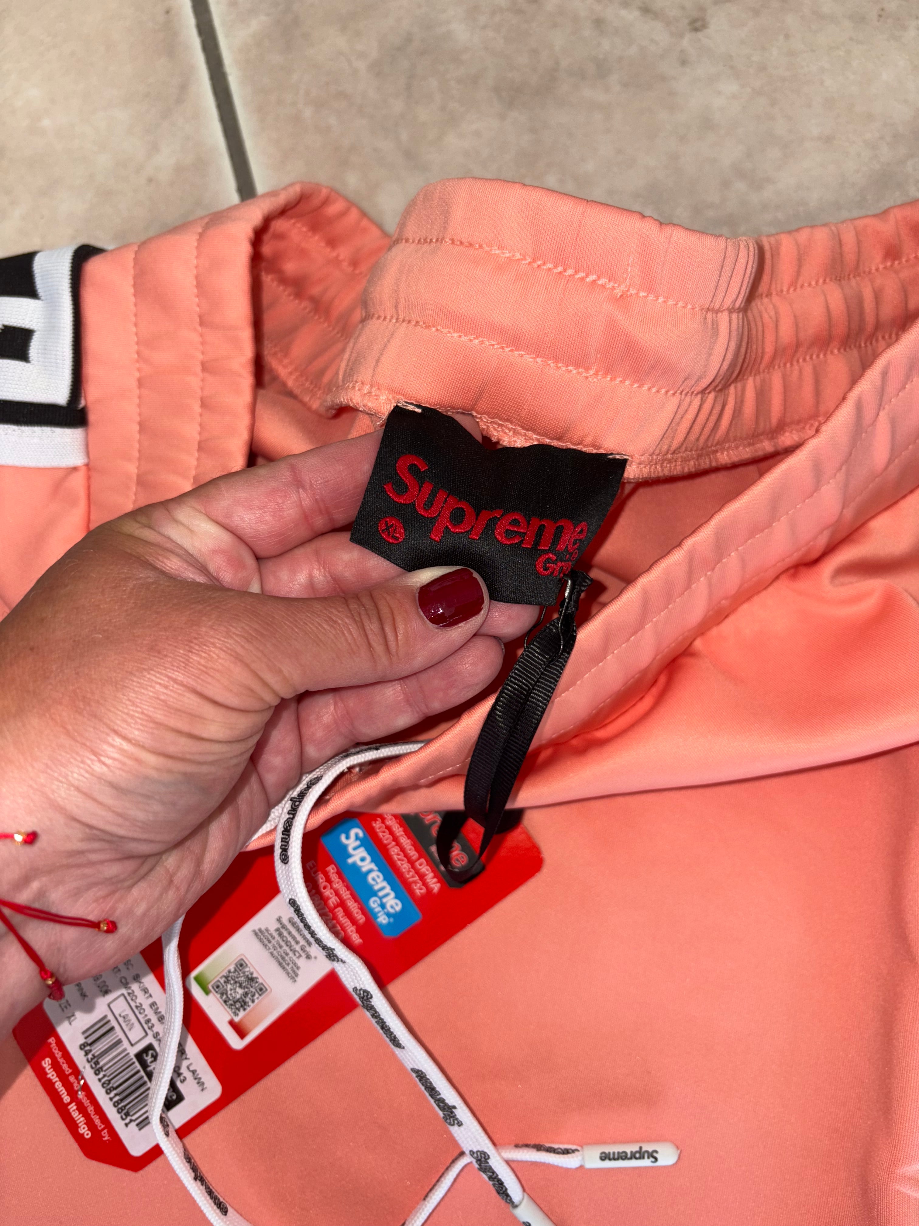 Jupe neuve femme taille XL Supreme