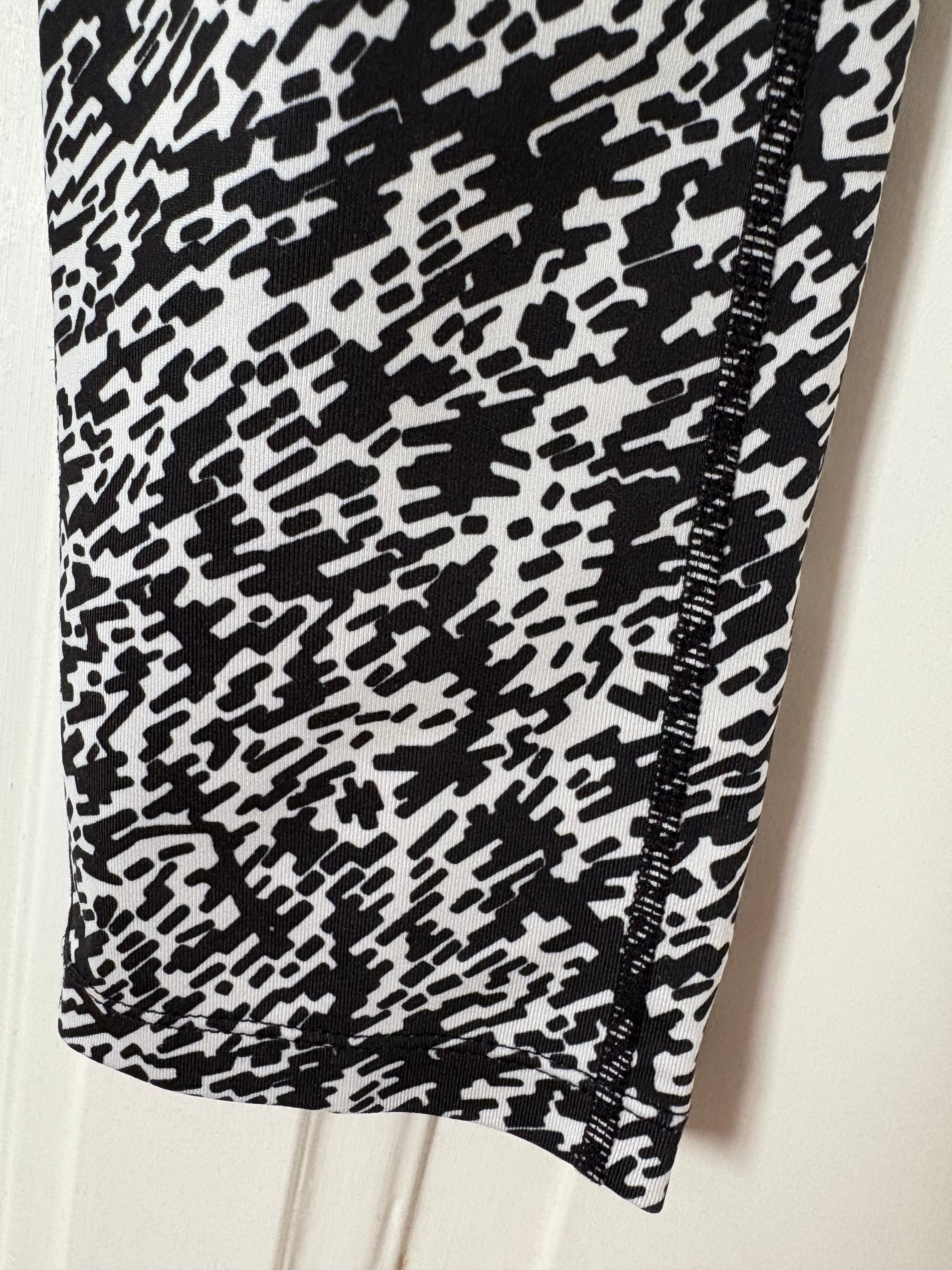 Pantalon sport legging taille S Nike