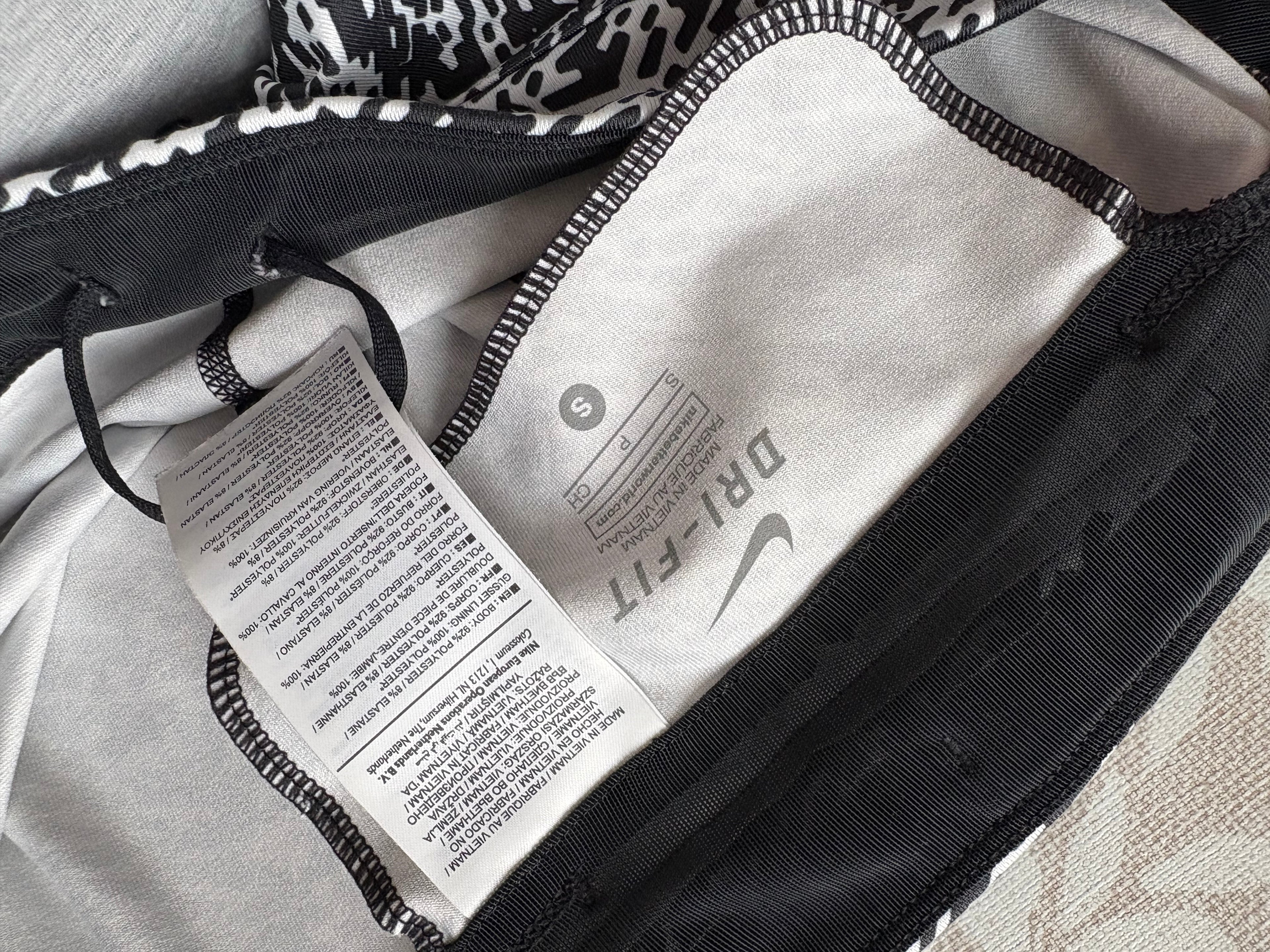 Pantalon sport legging taille S Nike