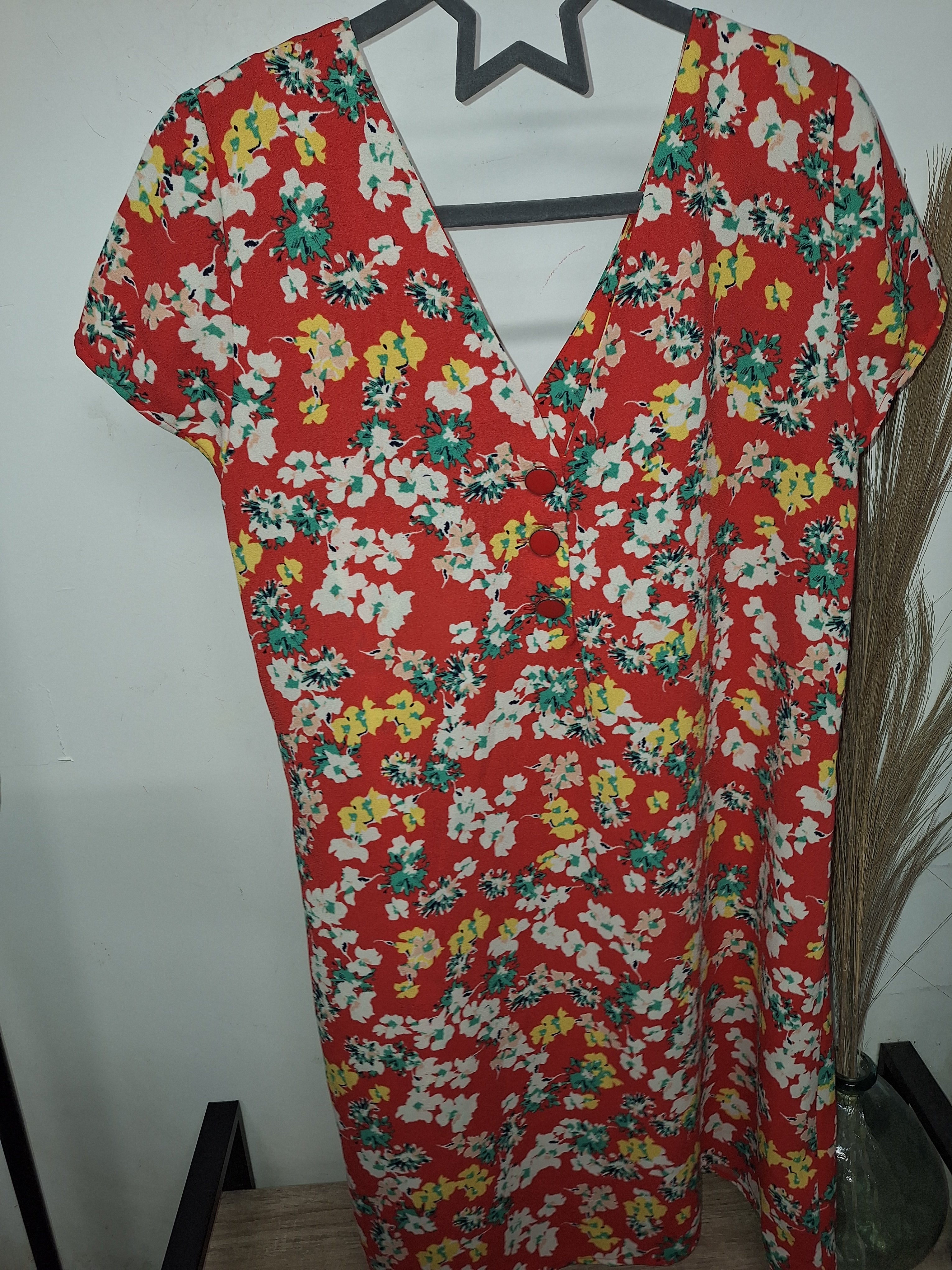 Superbe robe fleurie taille 38 Promod