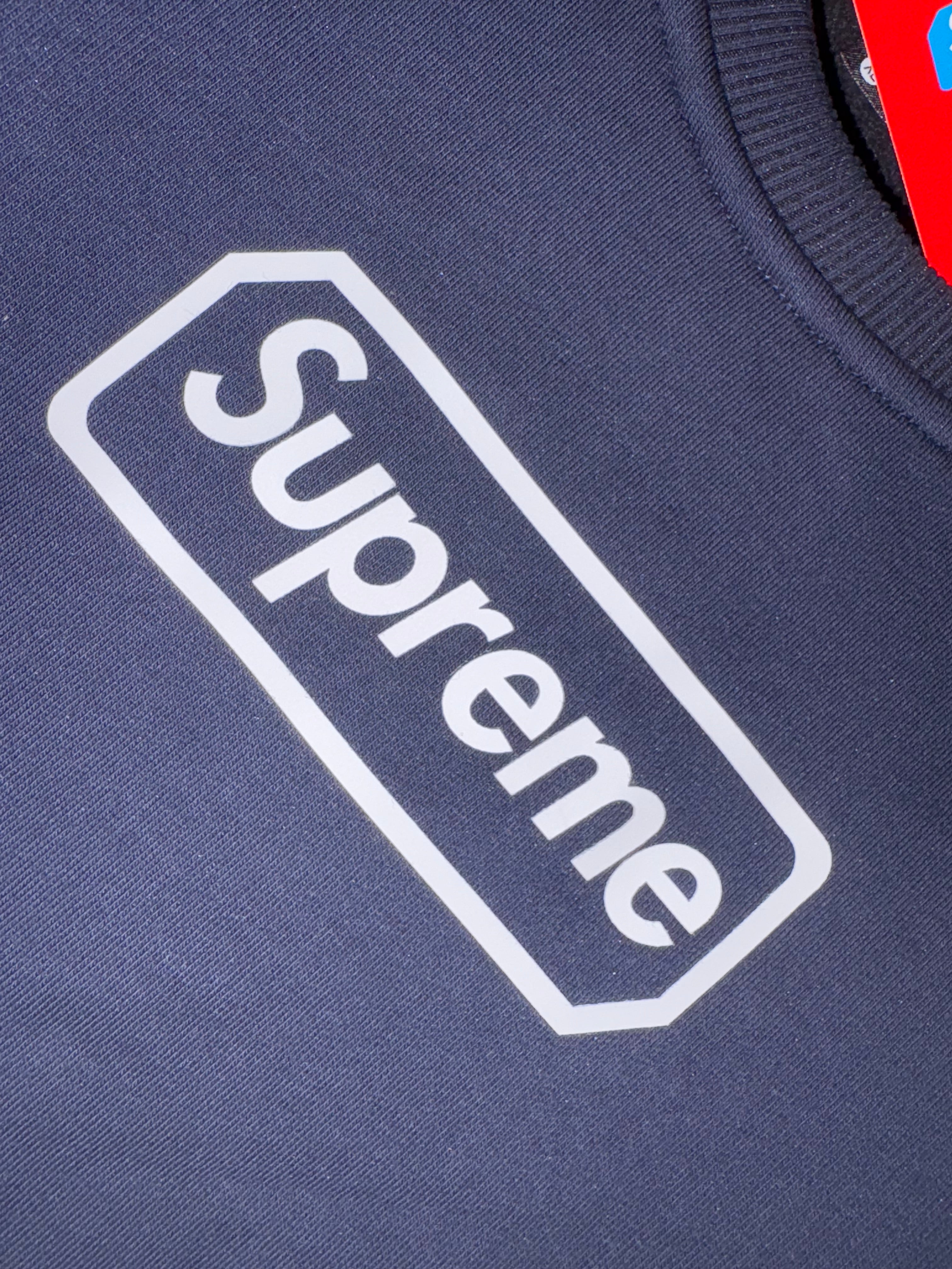 Robe neuve sweat-shirt bleu marine Suprême taille XL